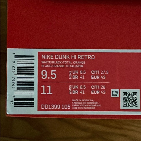 Nike Brand New Panda Nike Dunk High Retro
Men's Sneaker Size 9.5🐼 - Picture 7 of 8